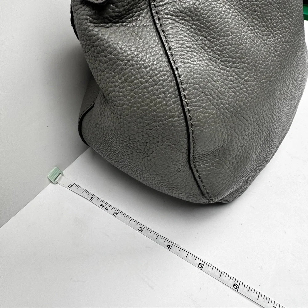 Kate Spade Cobble Hill Gray Pebbled Leather Zip Closure Crossbody Shoulder Bag